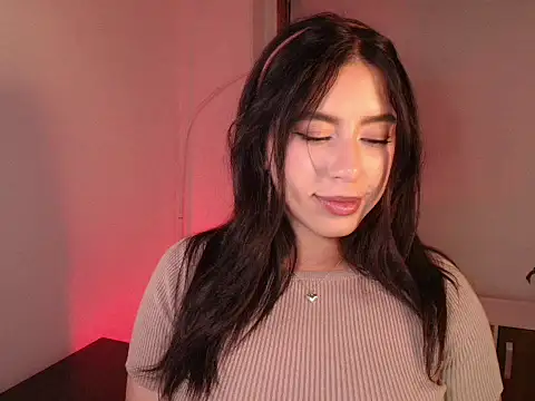 Isa vargas  online show from July 22, 2026, 12:35 am