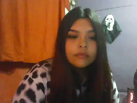 Snapshot of martiilolas chatting on June 19, 2026, 3:22 am martiilolas online show from June 19, 2026, 3:22 am