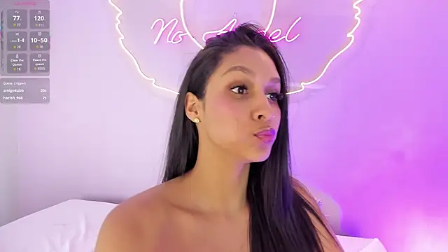 TalianaHernandez online show from July 28, 2026, 7:39 pm