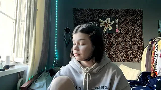 StellaCors online show from June 19, 2026, 1:59 pm