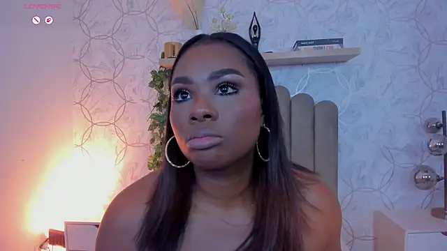 Snapshot of huge_boobs_ebony_ chatting on July 24, 2026, 7:12 pm huge boobs ebony online show from July 24, 2026, 7:12 pm