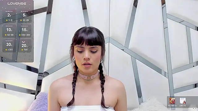 EmilyColns online show from July 17, 2026, 10:03 pm
