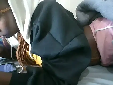 rebelrosek online show from July 14, 2026, 2:05 am