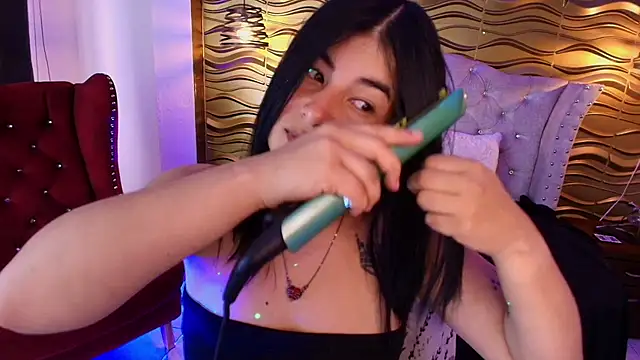 Snapshot of _Ninaharpper chatting on July 24, 2026, 7:34 pm Ninaharpper online show from July 24, 2026, 7:34 pm