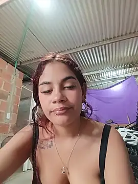 Snapshot of dulce_amber21 chatting on July 10, 2026, 12:30 pm dulce amber21 online show from July 10, 2026, 12:30 pm