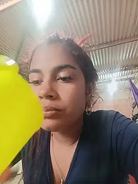 Snapshot of dulce_amber21 chatting on July 18, 2026, 12:31 pm dulce amber21 online show from July 18, 2026, 12:31 pm
