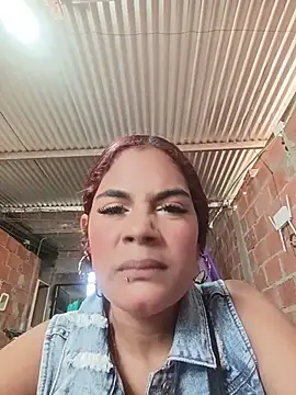 Snapshot of dulce_amber21 chatting on July 29, 2026, 1:42 pm dulce amber21 online show from July 29, 2026, 1:42 pm