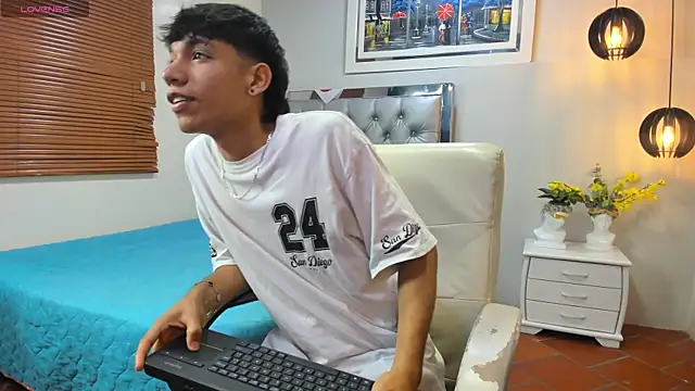 Jake Falcon online show from July 3, 2026, 11:27 am