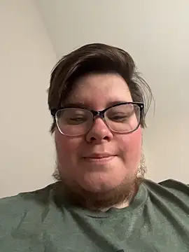 femboyphoenix online show from June 18, 2026, 1:48 pm
