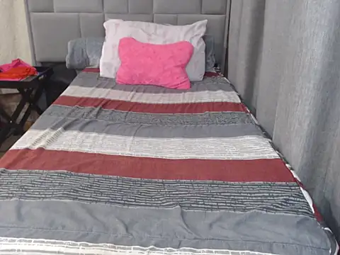 Wifey Amanda online show from July 1, 2026, 4:25 am