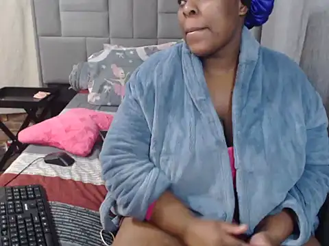Wifey Amanda online show from July 7, 2026, 7:23 am