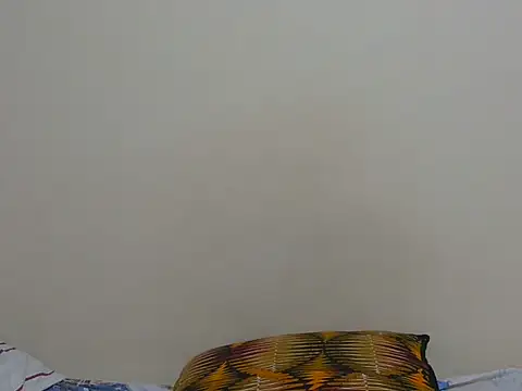 Snapshot of Arriana_ chatting on July 1, 2026, 5:09 am Arriana online show from July 1, 2026, 5:09 am