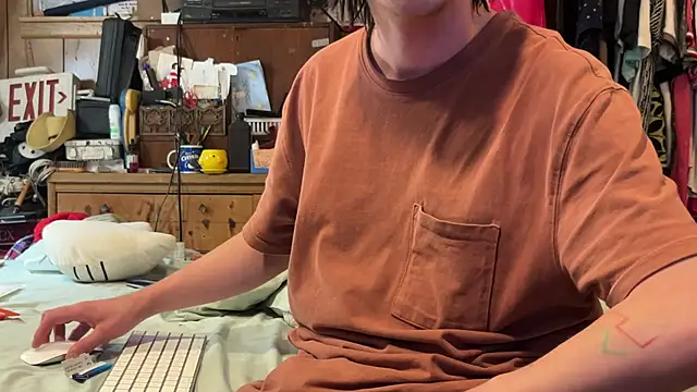fuckr66669 online show from June 26, 2026, 11:42 pm