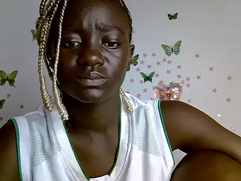 petiteebony254 online show from June 16, 2026, 6:54 pm