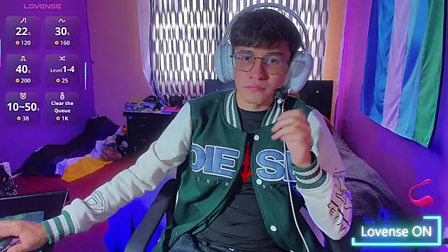 Angelito Twink online show from June 19, 2026, 9:07 pm