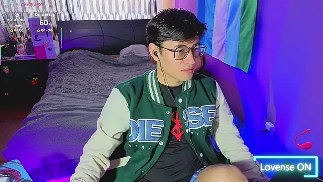 Angelito Twink online show from July 24, 2026, 3:43 pm