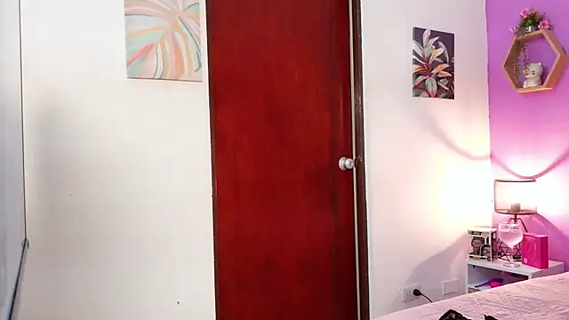 Snapshot of VALERY_SCOTT_ chatting on July 28, 2026, 8:34 pm VALERY SCOTT online show from July 28, 2026, 8:34 pm