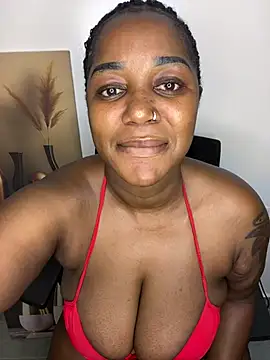 Snapshot of Honeylust26 chatting on July 2, 2026, 7:25 am Honeylust26 online show from July 2, 2026, 7:25 am