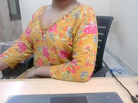Snapshot of Bold-Divya1 chatting on July 28, 2026, 9:03 pm Bold-Divya1 online show from July 28, 2026, 9:03 pm