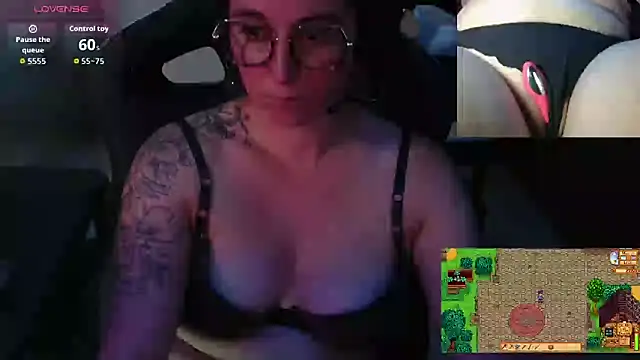 Snapshot of Lyl_Amber chatting on June 22, 2026, 7:55 pm Lyl Amber online show from June 22, 2026, 7:55 pm