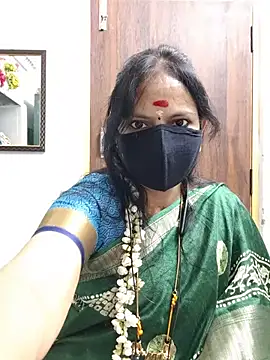 Snapshot of Tamil_white_beauty chatting on June 30, 2026, 1:01 pm Tamil white beauty online show from June 30, 2026, 1:01 pm