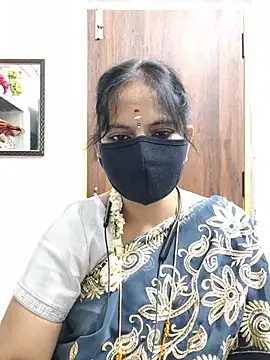 Snapshot of Tamil_white_beauty chatting on July 11, 2026, 6:32 pm Tamil white beauty online show from July 11, 2026, 6:32 pm
