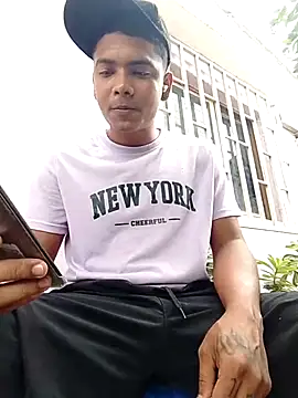 bradboy Pigpisscum online show from August 4, 2026, 1:46 pm