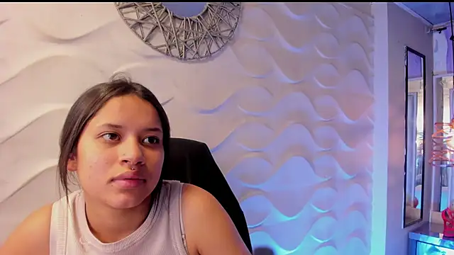 Tifanny-Val online show from June 30, 2026, 12:39 pm