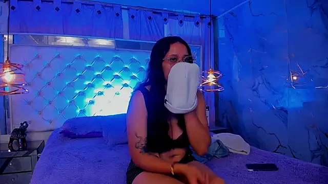 Tifanny-Val online show from July 22, 2026, 12:52 pm