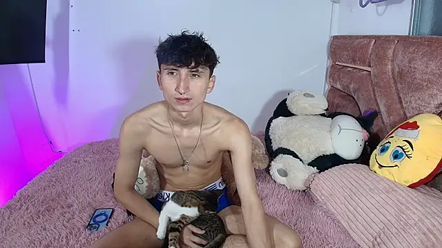 Snapshot of Alejo_cb chatting on July 10, 2026, 5:04 pm Alejo cb online show from July 10, 2026, 5:04 pm
