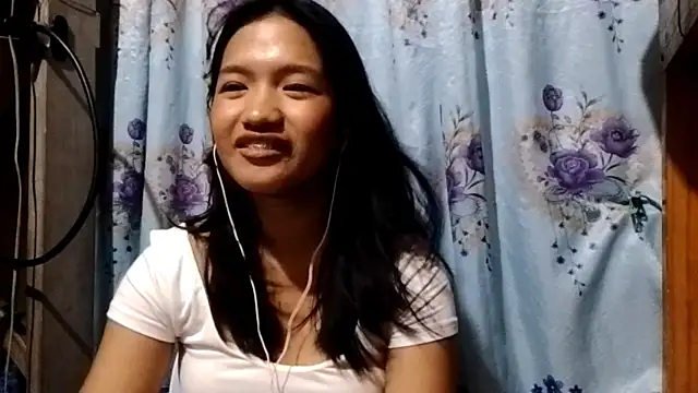 Snapshot of AmberFrederick chatting on June 15, 2026, 12:29 pm AmberFrederick online show from June 15, 2026, 12:29 pm