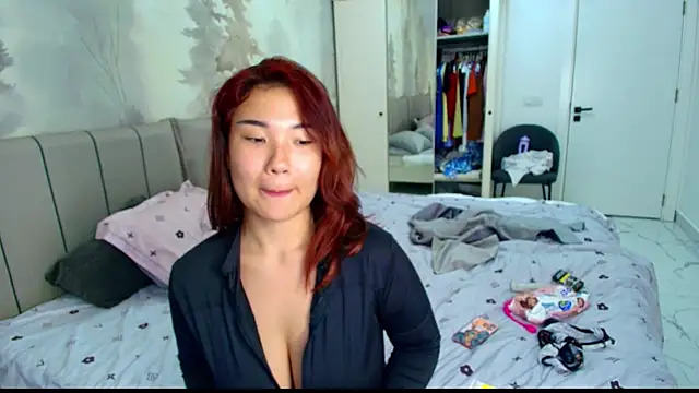 AsianLumi online show from July 5, 2026, 6:15 pm