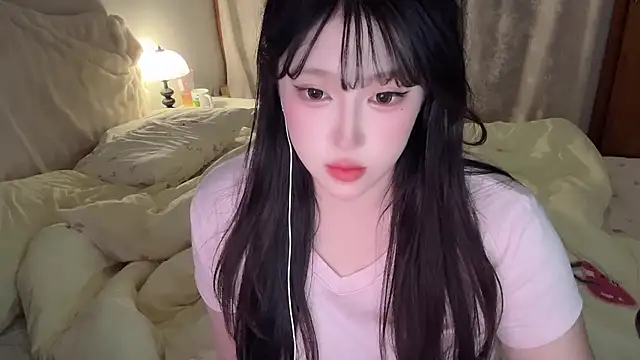 Snapshot of xinxinbabyisme chatting on August 9, 2026, 2:44 pm xinxinbabyisme online show from August 9, 2026, 2:44 pm