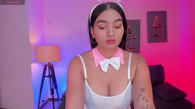 Snapshot of OrianaSilva chatting on July 3, 2026, 6:47 pm OrianaSilva online show from July 3, 2026, 6:47 pm