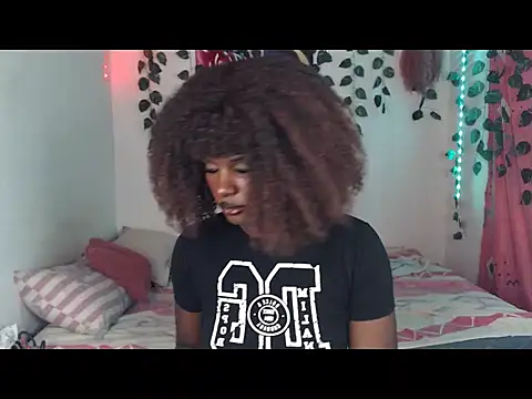 Snapshot of Stefanny_Hot033 chatting on June 19, 2026, 12:48 am Stefanny Hot033 online show from June 19, 2026, 12:48 am