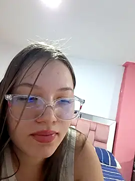 Snapshot of zoe_gm chatting on June 13, 2026, 11:57 pm zoe gm online show from June 13, 2026, 11:57 pm