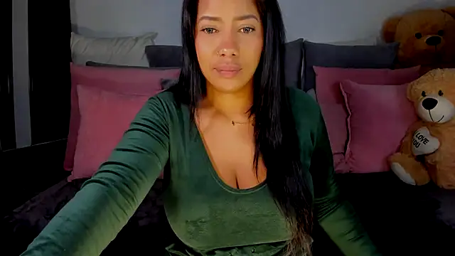 NicolePasqualott online show from December 25, 2024, 7:45 pm