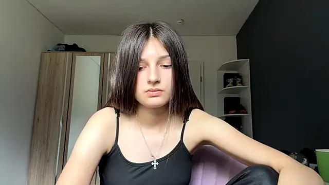 SpanishRooter online show from July 20, 2026, 10:39 am