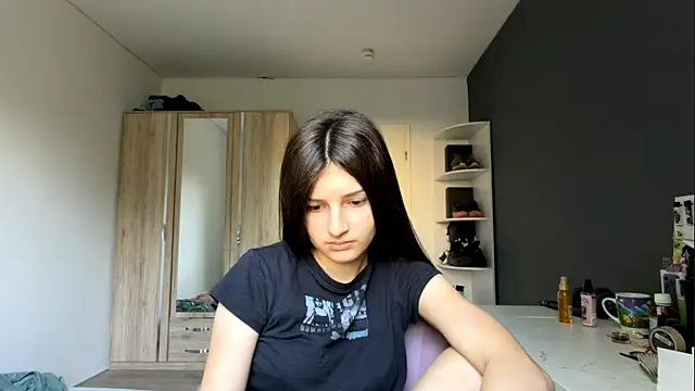 SpanishRooter online show from July 30, 2026, 7:07 am