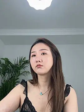 Snapshot of Anngerrqing chatting on June 14, 2026, 10:28 am Anngerrqing online show from June 14, 2026, 10:28 am
