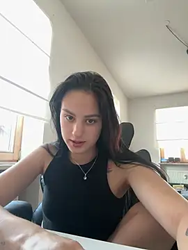 MisssMiaaa17 online show from June 25, 2026, 9:14 am