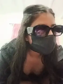Snapshot of little_kitty67 chatting on July 13, 2026, 3:59 pm little kitty67 online show from July 13, 2026, 3:59 pm