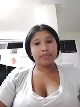 Nati linda online show from June 17, 2026, 3:31 am