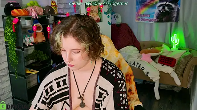 Snapshot of Candy-yeah chatting on July 14, 2026, 2:05 am Candy-yeah online show from July 14, 2026, 2:05 am