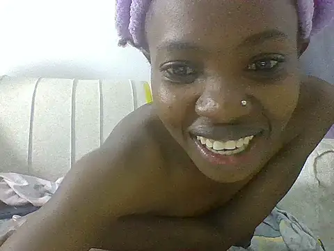 littlefrankie online show from June 20, 2026, 1:58 pm