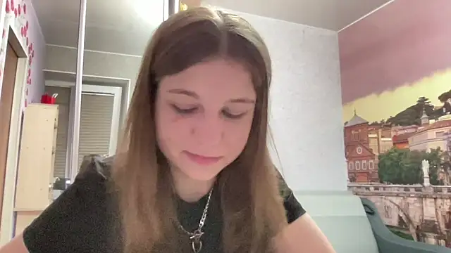 HwaTrippel online show from June 22, 2026, 6:05 pm