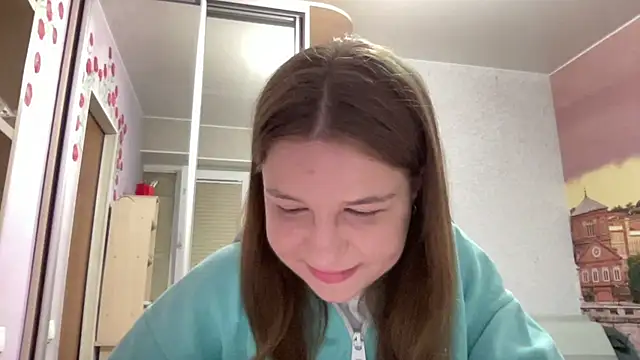 HwaTrippel online show from July 8, 2026, 5:06 pm
