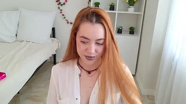 Snapshot of Mirabella_Flower chatting on July 24, 2026, 5:16 am Mirabella Flower online show from July 24, 2026, 5:16 am