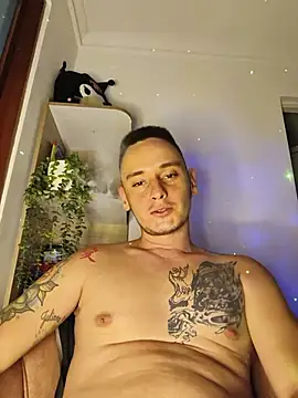 DANTECROS online show from July 6, 2026, 1:46 am