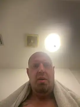 Snapshot of BigDJohnson5 chatting on June 21, 2026, 5:26 pm BigDJohnson5 online show from June 21, 2026, 5:26 pm